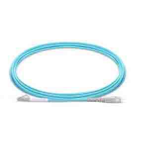 LC UPC ถึง SC UPC Simplex หรือดูเพล็กซ์ 2.0 มม. PVC หรือ LSZH 10G OM3 Multimode Fiber Optic Patchcord